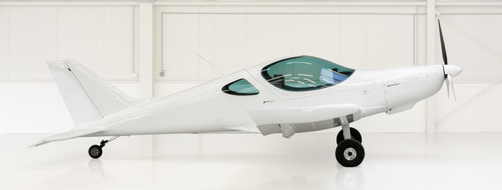 Microlight Bristell in BRM White